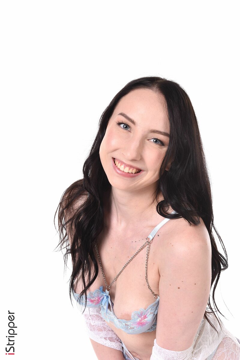 Юлиана, 22 года, 0 размер груди